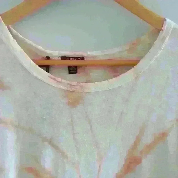 🌴2/$25BUFFALO | David Bitton Women's Peach Swirl Distressed Short Sleeved Shi… - Picture 2 of 4